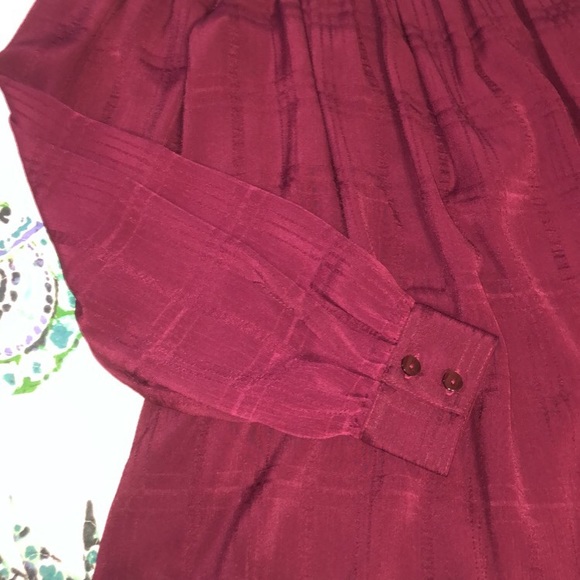 Long Sleeve Shirt with Cuffs - Picture 3 of 3